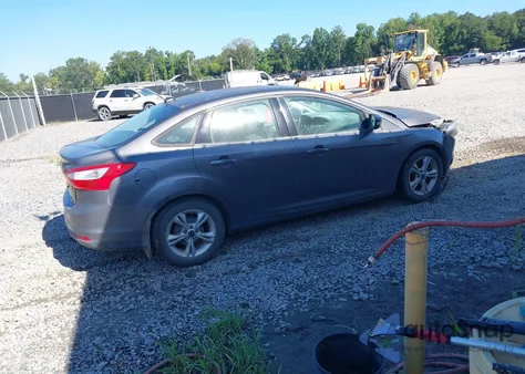 2014 Ford Focus Se из США, поврежденный, VIN 1FADP3F2XEL447275